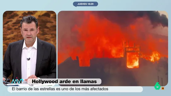Iñaki López, sobre la mala evacuación por el incendio de Los Ángeles: "Tiene que venir un bulldozer a retirar vehículos" Más Vale Tarde analiza con el jefe de Bomberos, Raúl Esteban, los diversos problemas que se están encontrando los bomberos para controlar el incendio de Los Ángeles, desde la falta de personal y agua, hasta coches taponando carreteras.
