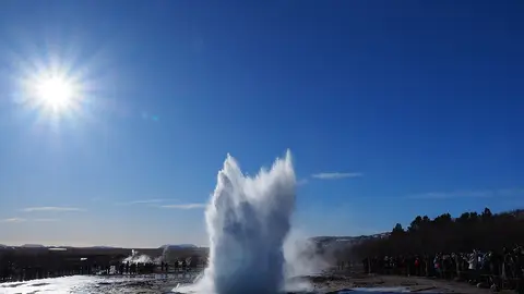 Géiser Strokkur, en Islandia Géiser Strokkur, en Islandia