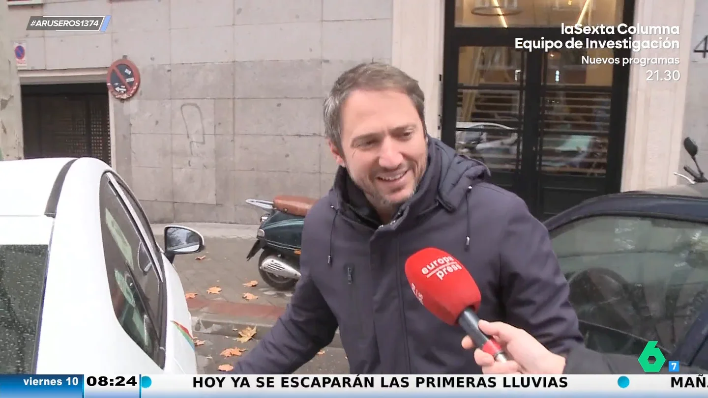 Última hora sobre el estado de salud de Raphael: su hijo asegura que está "muy bien de ánimo" y que es "buen paciente" Última hora sobre el estado de salud de Raphael: su hijo asegura que está "muy bien de ánimo" y que es "buen paciente"