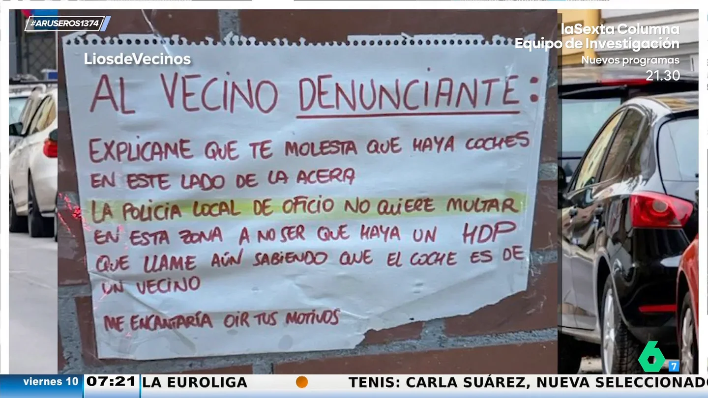 El amenazador cartel de un vecino tras ver cómo se chivan a la policía por aparcar mal: "Explícame por qué te molesta..." El amenazador cartel de un vecino tras ver cómo se chivan a la policía por aparcar mal: "Explícame por qué te molesta..."