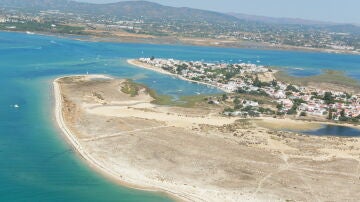 Costa del Algarve a la altura de Faro