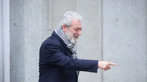 El jefe de gabinete de Isabel Díaz Ayuso, Miguel Ángel Rodríguez, tras salir de declarar del Tribunal Supremo, a 8 de enero de 2025, en Madrid (España). El jefe de gabinete de Isabel Díaz Ayuso, Miguel Ángel Rodríguez, tras salir de declarar del Tribunal Supremo, a 8 de enero de 2025, en Madrid (España).