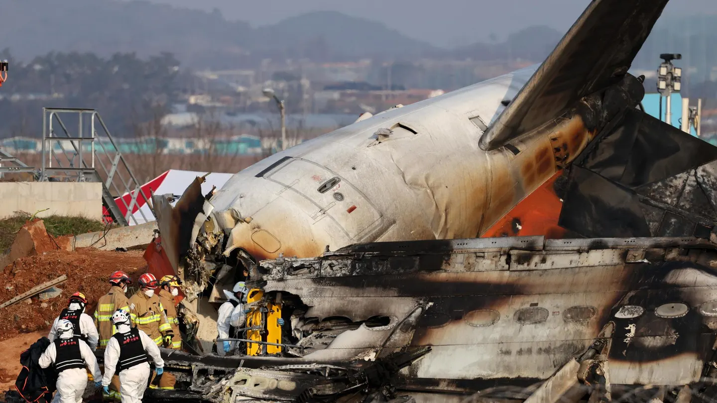 El avión de Jeju Air, destrozado El avión de Jeju Air, destrozado