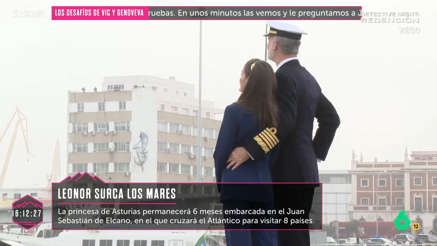 Pilar Vidal analiza los gestos de cariño del rey Felipe VI hacia la reina Letizia al despedir a Leonor: "Le coge bien la cintura" Pilar Vidal analiza los gestos de cariño del rey Felipe VI hacia la reina Letizia al despedir a Leonor: "Le coge bien la cintura"