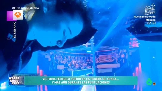 Dani Mateo, sobre la apnea de Victoria Federica en 'El desafío': "Menos mal que en el Juan Sebastián Elcano ha embarcado Leonor" Zapeando analiza la primera prueba en 'El desafío' de Victoria Federica, donde falló en la apnea y cosechó la peor puntuación del jurado: "Cuando le han dado los tres unos pensaba que diría 'lo siento mucho, me he equivocado'", comenta Miki Nadal.
