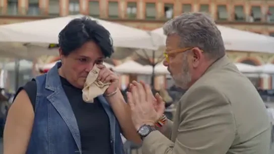 "No tienes pinta de ser muy femenina": el malintencionado comentario del cocinero de 'Tu Pescaíto' hace llorar a Rocío "No tienes pinta de ser muy femenina": el malintencionado comentario del cocinero de 'Tu Pescaíto' hace llorar a Rocío