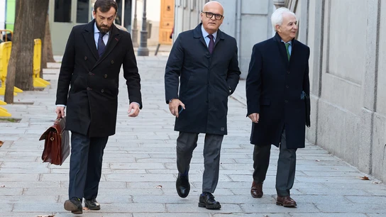 El senador del PP José Manuel Baltar a su llegada al Tribunal Supremo, este lunes. El senador del PP José Manuel Baltar a su llegada al Tribunal Supremo, este lunes.