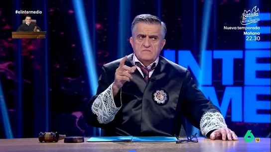 Wyoming reacciona a los ataques de Nacho Cano a Pedro Sánchez: "El próximo musical lo va a llamar 'Berrinche'" Wyoming analiza las declaraciones de Nacho Cano antes y después de declarar en el juzgado y asegura en este vídeo que el productor "ha pasado de cantar 'Hoy no me puedo levantar' a 'Hoy, Pedro Sánchez no me va a tumbar'".