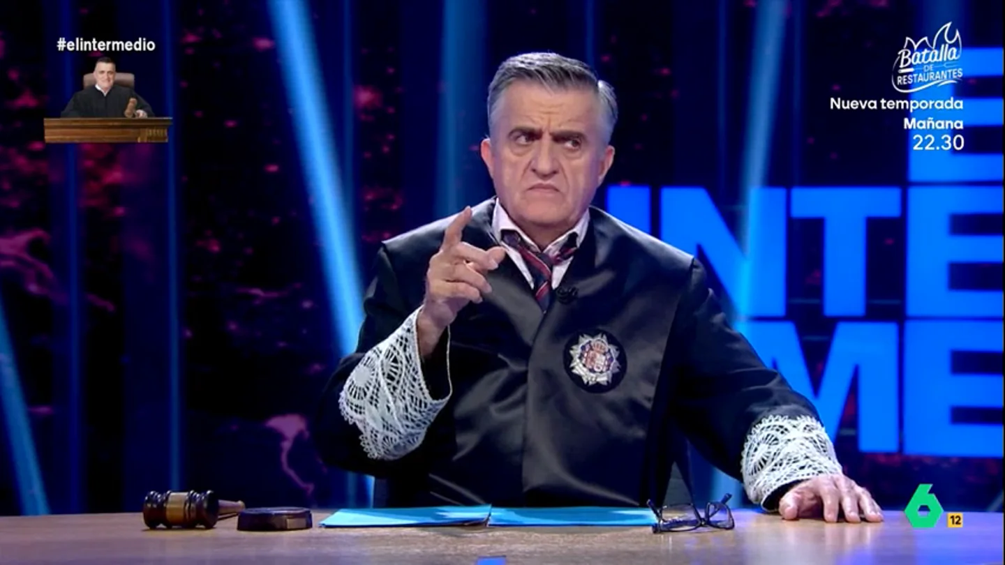 Wyoming reacciona a los ataques de Nacho Cano a Pedro Sánchez: "El próximo musical lo va a llamar 'Berrinche'" Wyoming analiza las declaraciones de Nacho Cano antes y después de declarar en el juzgado y asegura en este vídeo que el productor "ha pasado de cantar 'Hoy no me puedo levantar' a 'Hoy, Pedro Sánchez no me va a tumbar'".