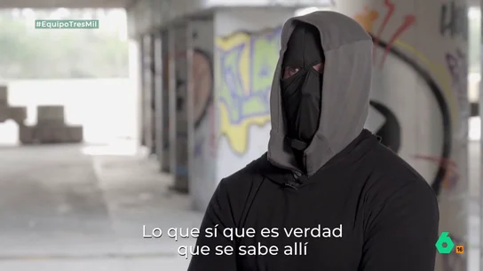 La advertencia de una vecina de las Tres Mil Viviendas cuando le preguntamos por los 'Los Caracoleños': "Te van a pegar un tiro..." La advertencia de una vecina de las Tres Mil Viviendas cuando le preguntamos por los 'Los Caracoleños': "Te van a pegar un tiro..."