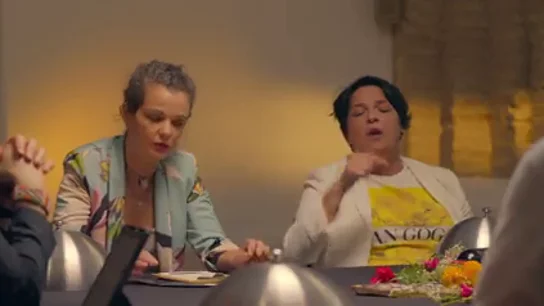 En tenso momento de Sofía y Rocío en las valoraciones finales de 'Batalla de restaurantes': "No llevo ningún cartel que ponga con quién me acuesto" En tenso momento de Sofía y Rocío en las valoraciones finales de 'Batalla de restaurantes': "No llevo ningún cartel que ponga con quién me acuesto"