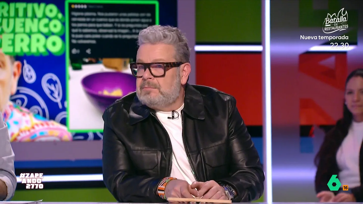 Alberto Chicote, tras escuchar una mala reseña de un restaurante: "Es un recurso para que le saquen en redes por gracioso" "Las reseñas en general no tienen prácticamente verdad", afirma Alberto Chicote en Zapeando, donde habla sobre el estreno de 'Batalla de restaurantes' y participa en un juego para elegir qué reseñas de restaurantes son reales y cuáles 'invent'.