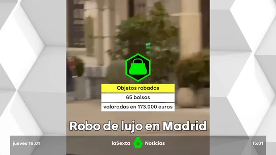 Alunizaje en Dior en Madrid: las imágenes de los ladrones, encapuchados y con mazos Alunizaje en Dior en Madrid: las imágenes de los ladrones, encapuchados y con mazos