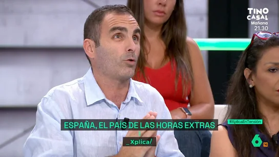 Un empresario, a los consumidores: "Mientras estás en una sobremesa a las 23:30 horas, hay un camarero en sus horas extras" Un empresario, a los consumidores: "Mientras estás en una sobremesa a las 23:30 horas, hay un camarero en sus horas extras"