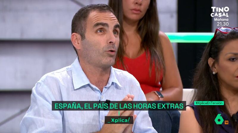 Un empresario, a los consumidores: "Mientras estás en una sobremesa a las 23:30 horas, hay un camarero en sus horas extras"