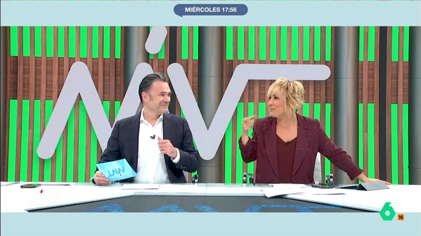 El 'dardo' de Cristina Pardo a Iñaki López por su divertido despiste: "No hay un minuto en el que pueda desconectar" El 'dardo' de Cristina Pardo a Iñaki López por su divertido despiste: "No hay un minuto en el que pueda desconectar"