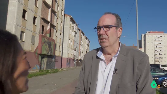 Las 'condiciones' para conseguir una vivienda ilegal en 'Las Vegas', la peor barriada de las Tres Mil Viviendas, y que cuesta 7.500 euros Las 'condiciones' para conseguir una vivienda ilegal en 'Las Vegas', la peor barriada de las Tres Mil Viviendas, y que cuesta 7.500 euros