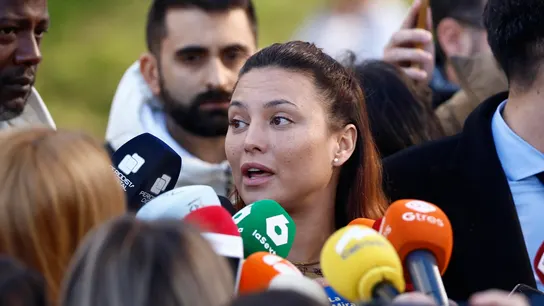 Elisa Mouliaá Elisa Mouliaá