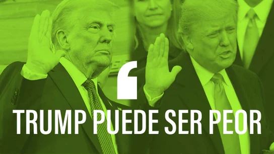 A la izquierda Trump en la jura de su segundo mandato, a la derecha Trump en la toma de su primer mandato A la izquierda Trump en la jura de su segundo mandato, a la derecha Trump en la toma de su primer mandato