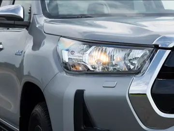 Llega a España en pleno Dakar la Toyota Hilux más ecológica, con motor híbrido, etiqueta ECO y un extra de par motor Llega a España en pleno Dakar la Toyota Hilux más ecológica, con motor híbrido, etiqueta ECO y un extra de par motor