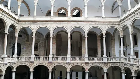 Patio del Palacio de los Normandos, en Palermo Patio del Palacio de los Normandos, en Palermo