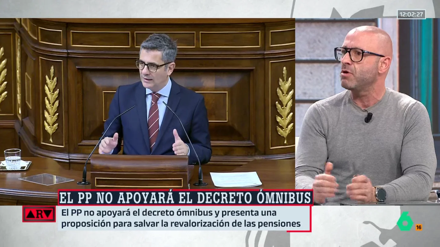 El análisis de Rafa López sobre la política española: "Los argumentos que utilizan son bastante infantiles" El análisis de Rafa López sobre la política española: "Los argumentos que utilizan son bastante infantiles"