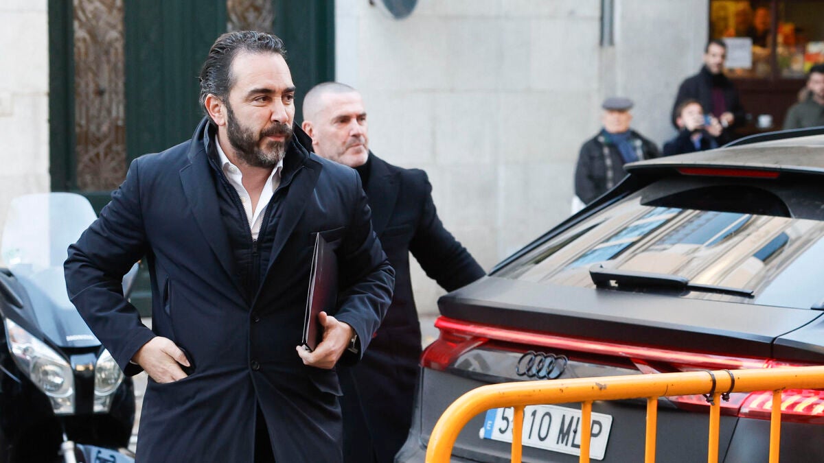 El PSOE reclama al juez que Aldama entregue el sobre con "documentación  sensible" y contratos de la trama de hidrocarburos