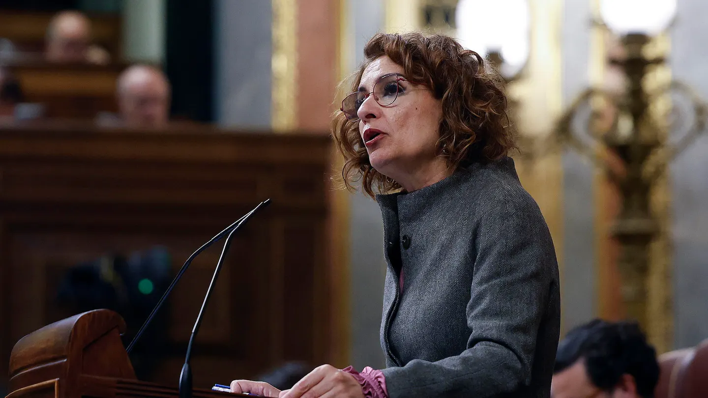 La vicepresidenta primera y ministra de Hacienda, María Jesús Montero, en la tribuna del Congreso este miércoles. La vicepresidenta primera y ministra de Hacienda, María Jesús Montero, en la tribuna del Congreso este miércoles.