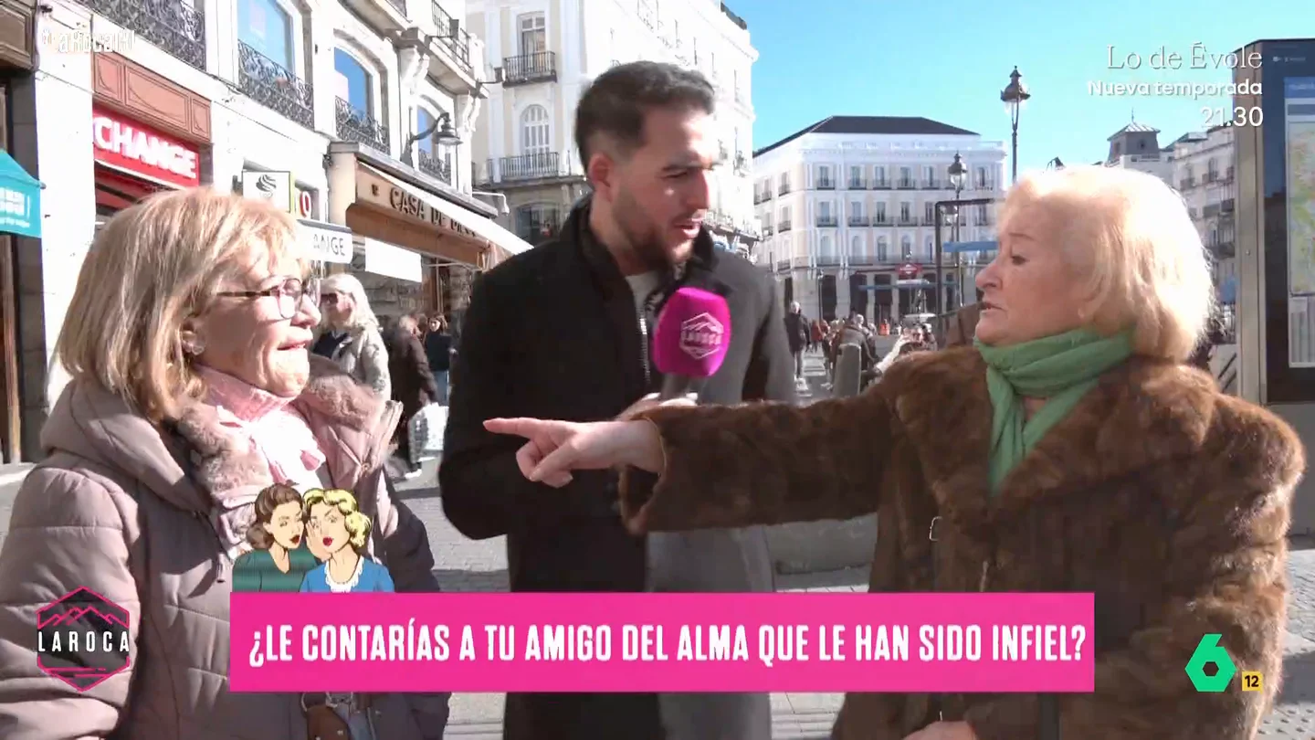 La divertida reacción de una anciana cuando le preguntan por infidelidades La divertida reacción de una anciana cuando le preguntan por infidelidades
