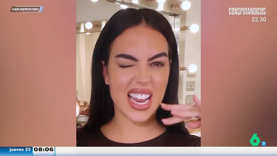 Georgina Rodríguez muestra su 'dominio' del 'spanglish' con su tutorial de maquillaje: "My cheeks están esculpidas" Georgina Rodríguez muestra su 'dominio' del 'spanglish' con su tutorial de maquillaje: "My cheeks están esculpidas"