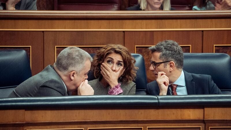 Santos Cerdán, María Jesús Montero y Félix Bolaños en el Congreso de los Diputados