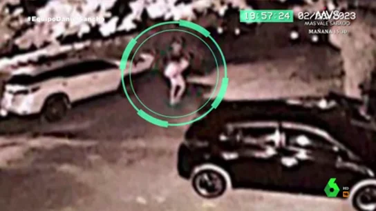 Así grabaron las cámaras a Daniel Sancho con una bolsa junto al mar tras el asesinato de Edwin Arrieta Así grabaron las cámaras a Daniel Sancho con una bolsa junto al mar tras el asesinato de Edwin Arrieta