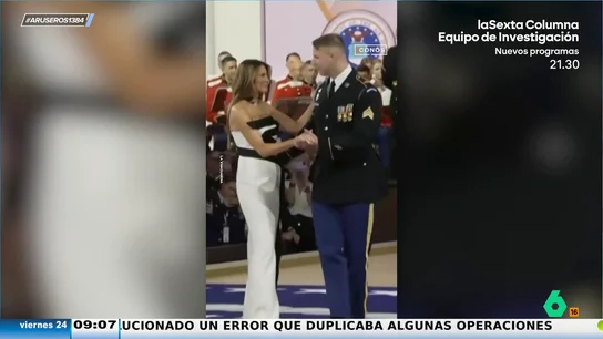 La "cara de felicidad" de Melania Trump al bailar con un apuesto soldado: "Compárala con la cara de asco que pone al bailar con Donald Trump" La "cara de felicidad" de Melania Trump al bailar con un apuesto soldado: "Compárala con la cara de asco que pone al bailar con Donald Trump"