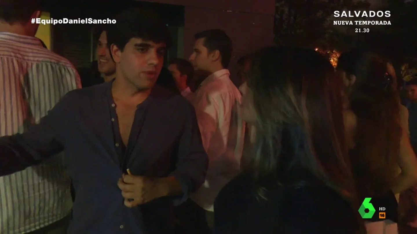 Un joven desvela que Daniel Sancho pidió a sus amigos que ignoraran a Edwin Arrieta: "Decía que le acosaba" Un joven desvela que Daniel Sancho pidió a sus amigos que ignoraran a Edwin Arrieta: "Decía que le acosaba"