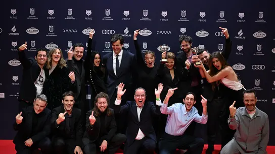 El equipo de 'Casa en flames', ganador del Feroz a Mejor Comedia El equipo de 'Casa en flames', ganador del Feroz a Mejor Comedia