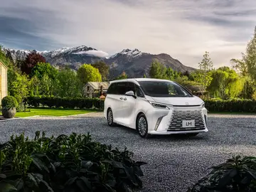 LEXUS LM LEXUS LM