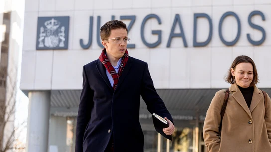 El exdiputado de Sumar y cofundador de Podemos Íñigo Errejón sale de los juzgados de Plaza de Castilla El exdiputado de Sumar y cofundador de Podemos Íñigo Errejón sale de los juzgados de Plaza de Castilla