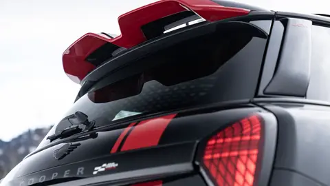 Si ya de por sí molan los Mini John Cooper Works, todavía más cuando pueden ser completamente únicos Mini John Cooper Works