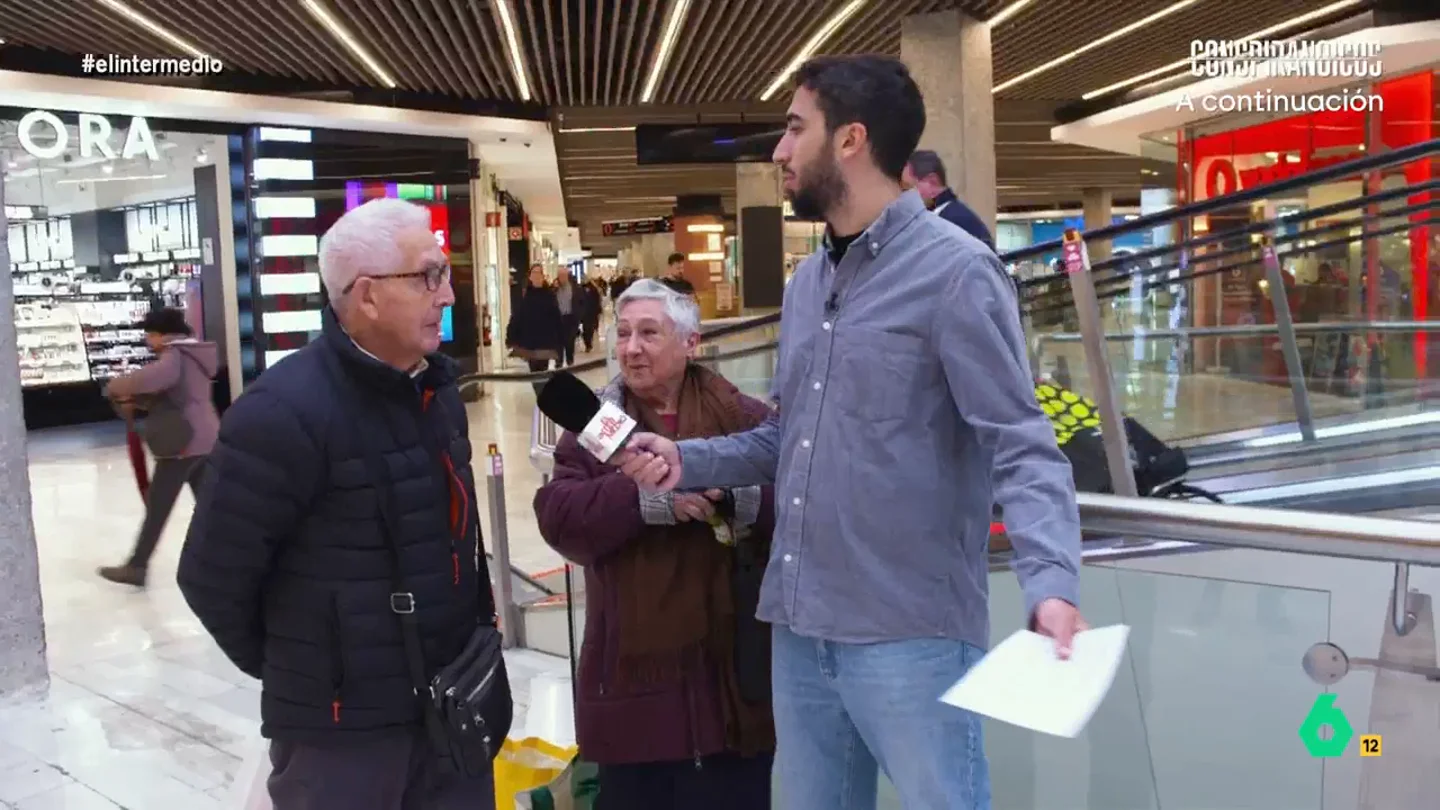 Un hombre, a Isma Juárez sobre por qué han aumentado los divorcios entre mayores de 50 años: "Hay mucha juerga" ¿Por qué han aumentado los divorcios entre mayores de 50 años? Isma Juárez sale a la calle para conocer la opinión de la gente que supera esa franja de edad.