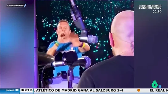 Chris Martin detiene su concierto en India con Coldplay para ayudar a una niña: "Oye, ¿estás bien?" Chris Martin detiene su concierto en India con Coldplay para ayudar a una niña: "Oye, ¿estás bien?"