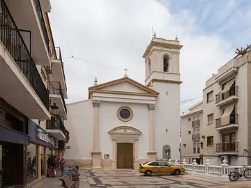 Iglesia de San Jaime y Santa Ana de Benidorm Iglesia de San Jaime y Santa Ana de Benidorm