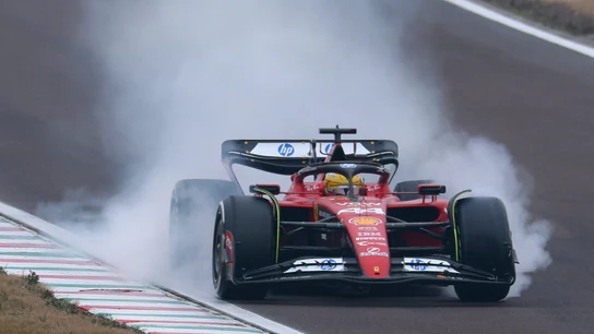 Los medios italianos señalan sobre el accidente de Hamilton: "Error del piloto" Los medios italianos señalan sobre el accidente de Hamilton: "Error del piloto"