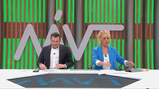 La sincera reacción de Cristina Pardo al escuchar a un concejal de Vox comparar el Holocausto con el aborto: "¡Dios mío de mi vida y de mi corazón!" La presentadora de Más Vale Tarde Cristina Pardo durante una intervención