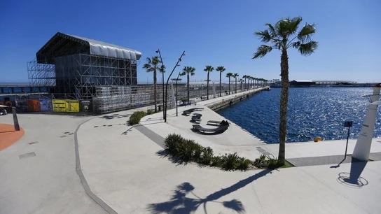 Imagen de archivo del muelle 12 del Puerto de Alicante Imagen de archivo del muelle 12 del Puerto de Alicante