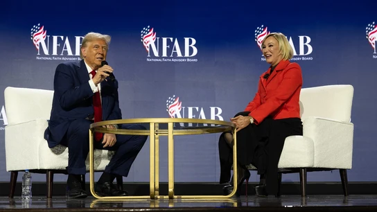 Donald Trump y Paula White Donald Trump y Paula White