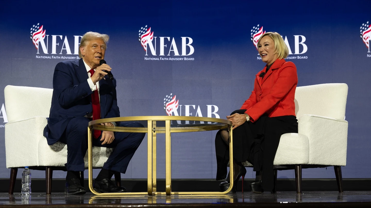 Donald Trump y Paula White Donald Trump y Paula White