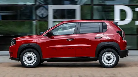 Este invento de Fiat para abaratar el Grande Panda debería ser imitado por todos los demás fabricantes en sus modelos low-cost: es mucho mejor que los tapacubos Fiat Grande Panda