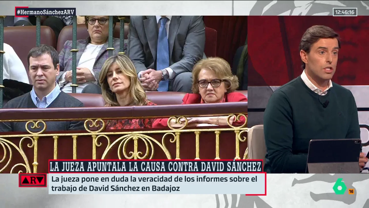 Montesinos, sobre la baja del hermano de Sánchez por su caso: "Esta ofensiva política daña a las personas" Montesinos, sobre la baja del hermano de Sánchez por su caso: "Esta ofensiva política daña a las personas"