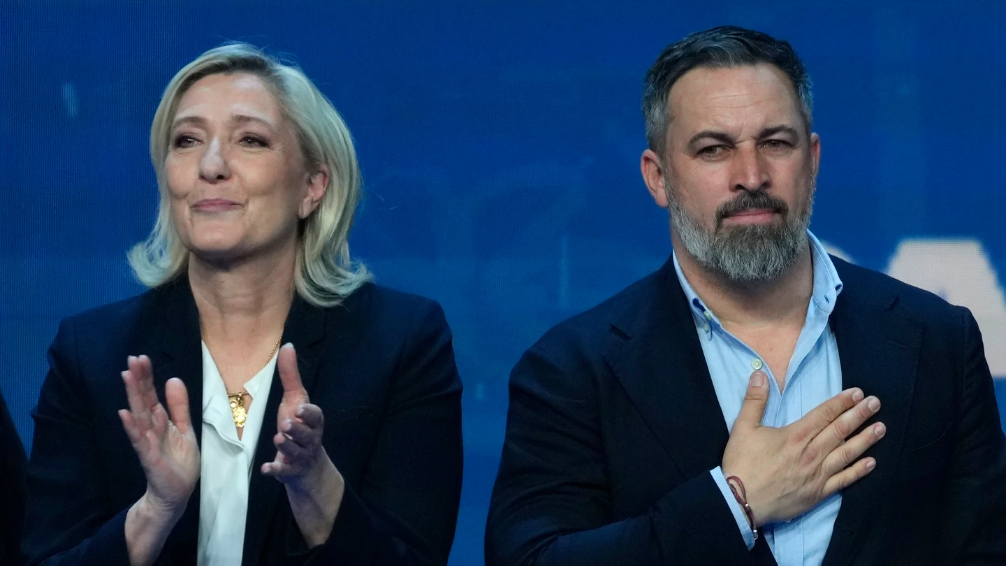 Marine Le Pen y Santiago Abascal, durante la cumbre ultra celebrada en Madrid Marine Le Pen y Santiago Abascal, durante la cumbre ultra celebrada en Madrid