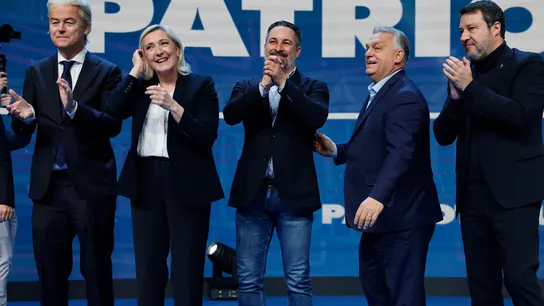 El líder de Vox y presidente de los Patriots, Santiago Abascal, clausura su primera cumbre en Madrid en la que han participado el primer ministro de Hungría, Viktor Orban; la francesa Marine Le Pen; el italiano Matteo Salvini; y el holandés Geert Wilders, entre otros. El líder de Vox y presidente de los Patriots, Santiago Abascal, clausura su primera cumbre en Madrid en la que han participado el primer ministro de Hungría, Viktor Orban; la francesa Marine Le Pen; el italiano Matteo Salvini; y el holandés Geert Wilders, entre otros.